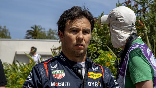 Verrassing: Sergio Pérez blijft tegen de verwachtingen in langer ploeggenoot van Max Verstappen