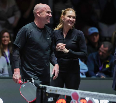 Tennislegende Andre Agassi 'stalkte' Steffi Graf tijdens toernooi: 'En zonder shirt aan'