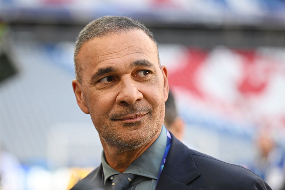Voetballegende Ruud Gullit stelt 'bloedje zenuwachtige' BN'er vraag: 'Dat durfde ik niet te zeggen'