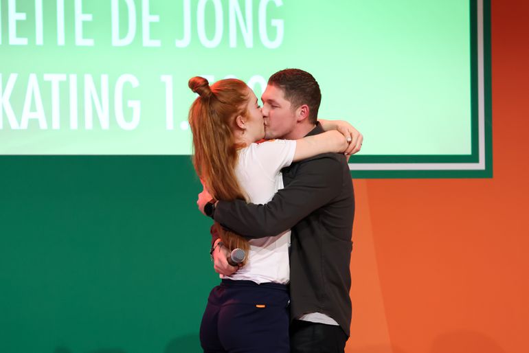 Topschaatsster Antoinette Rijpma-de Jong wacht man op in Parijs na aankondiging van loodzware uitdaging