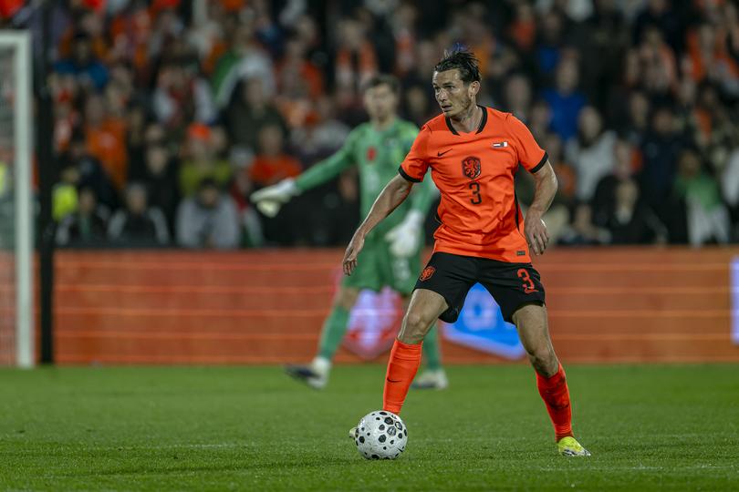 Marten de Roon in de oefenwedstrijd tegen Algerije ©Getty Images
