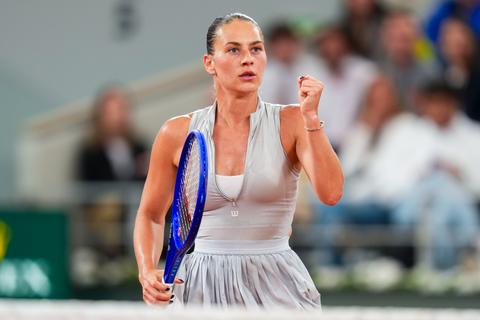 Programma Roland Garros | Beladen duel in halve finales bij de vrouwen, grote sensatie gaat voor nieuwe stunt
