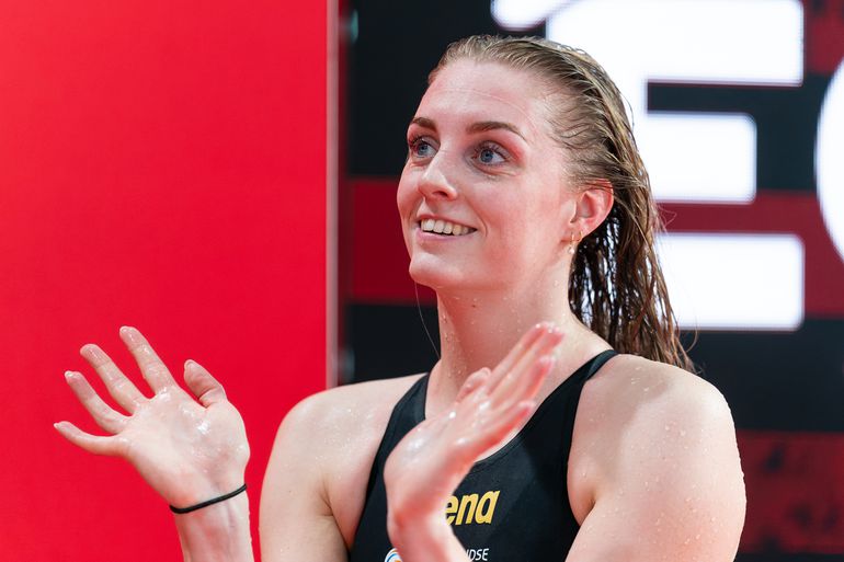 Topzwemster Marrit Steenbergen nam moeilijk besluit richting Olympische Spelen: 'Dat voelt heel dubbel'