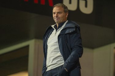 Maurice Steijn 'een logische naam' als trainer bij Go Ahead Eagles, René Hake bijna naar Manchester