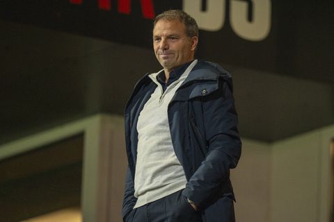Maurice Steijn 'een logische naam' als trainer bij Go Ahead Eagles, René Hake bijna naar Manchester