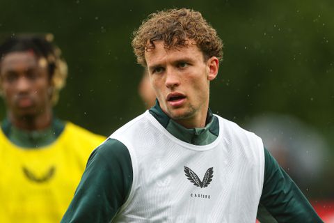 'Mats Wieffer knalt transferrecord Orkun Kökçü bij Feyenoord uit de boeken'