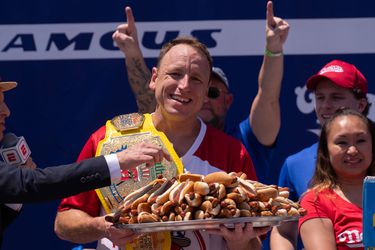 'Grootste atleet ooit' blijft na schorsing domineren in opmerkelijke sport: 'Vond een goed ritme'