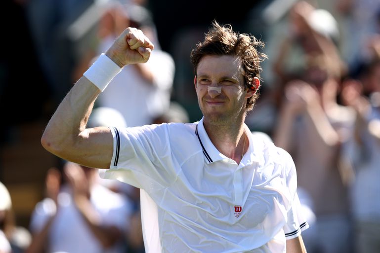 Toptennisser met opmerkelijke ziekte blijft Wimbledon verbazen, zoontje steelt de show