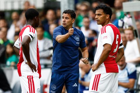 Ajax mist sterspeler bij openingswedstrijd van het nieuwe seizoen