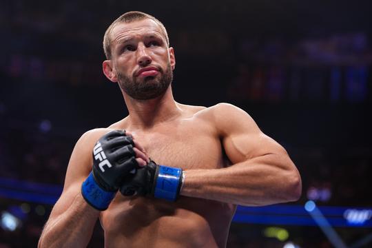 MMA-vechter Reinier de Ridder krijgt nieuws van UFC: nieuwe tegenstander en vechtlocatie bekend