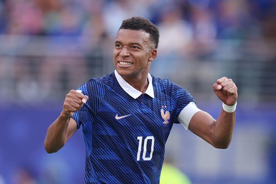 Frankrijk worstelt zich in bakoven langs gemeen Paraguay door Kylian Mbappé en bereikt kwartfinale WK voetbal