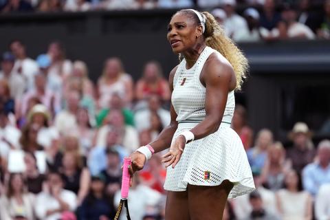Drama voor tennisicoon Serena Williams (44) bij spraakmakende rentree op Wimbledon: 'Ik ben er kapot van'