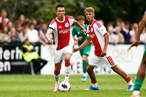 Ajax verliest voor eigen fans openingsduel van het nieuwe seizoen van Panathinaikos