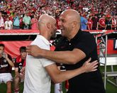 Waarom Arne Slot dé man is om de vloek van de falende Nederlanders in de Premier League te doorbreken