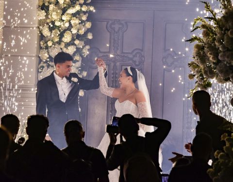 Duitsland in de wolken van beeldschone nieuwe spelersvrouw Bayern München: 'Wat een schoonheid!'