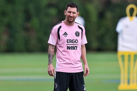 FC Barcelona-legende Lionel Messi verrast fans met prachtig gebaar aan Madrid na verloren WK-finale