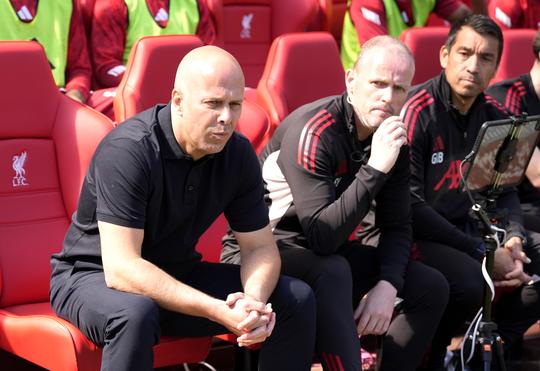 Liverpool-ster uit ongenoegen over Arne Slot: 'Wat we misten, is terug'