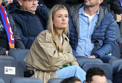 Opvallende Ajax-transfer valt in de smaak bij Mikky Kiemeney (vrouw Frenkie de Jong)