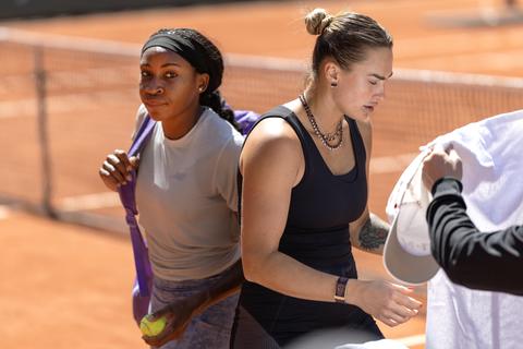 Onderzoek gestart naar meerdere tennissterren na opmerkelijk feest voor US Open