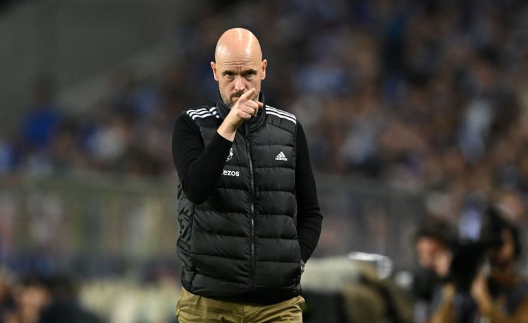 Erik ten Hag onder vuur om 'bizarre' uitleg na vroege wissel Manchester United-uitblinker