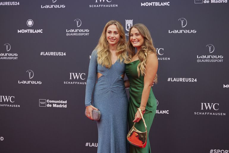 Duitse zwemster voltooit extreme tocht van 104 kilometer: 'En nu mijn bed in'