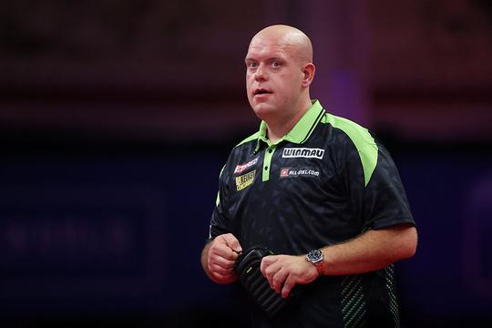 Topdarter Michael van Gerwen spreekt zich uit over roerige periode: 'Dat vind ik alleen een beetje irritant'