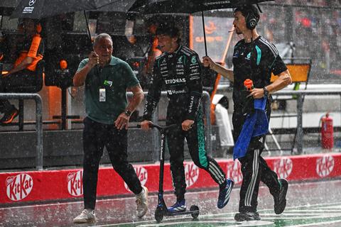 Start Grand Prix van Bahrein op laatste moment uitgesteld door noodweer