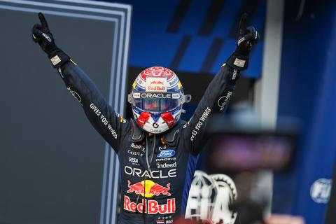 'De leeuw heeft zich vermomd als tijger': buitenlandse media vol bewondering over Max Verstappen na chaotische zege