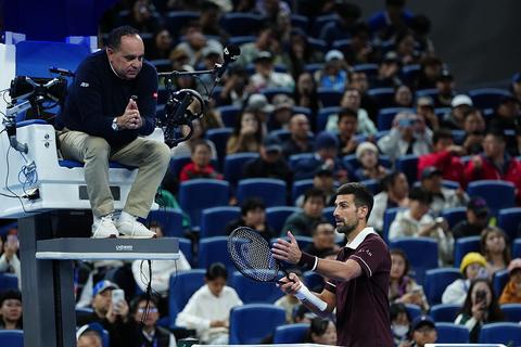 Tennisicoon Novak Djokovic (39) kookt over van woede na opmerkelijke beslissing: 'Domste regelwijziging ooit'