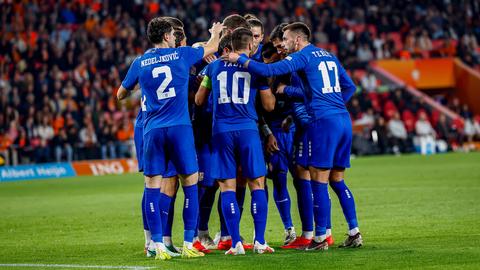 Live Nederland - Servië | Oranje krijgt draai om de oren met razendsnelle gelijkmaker