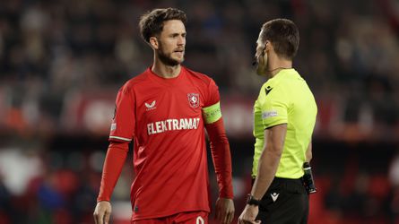 Ricky van Wolfswinkel pakt misdragende fans FC Twente aan: 'Heeft ons als spelers diep geraakt'