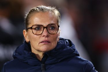 Sarina Wiegman moest door bizarre fout tactiek wijzigen tegen Zwitserland: 'Heel erg frustrerend'