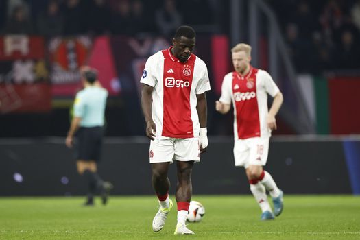 Ajax en FC Utrecht helpen PSV in spectaculair inhaalduel in een zetel