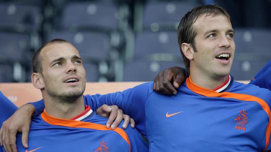 Rafael van der Vaart lacht om knotsgekke teamgenoot bij Real Madrid: 'Hij verscheen dronken op de training'