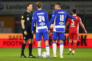 Bij PEC Zwolle voelen ze zich allemaal 'de lul' en gaan de vingers richting arbitrage: 'Ik vind dat bizar'