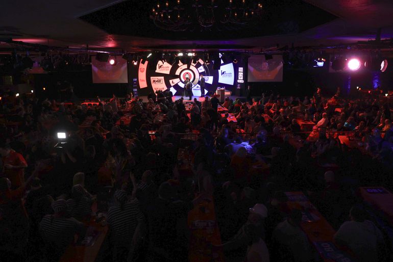 Verbijstering om 'erbarmelijke behandeling' op WK darts: 'Dan krijg je deze boodschap...'