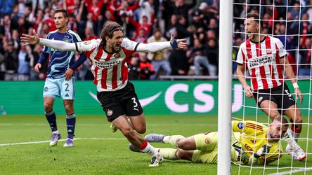 PSV-uitblinker Yarek Gasiorowski valt op met excentriek uiterlijk: 'Anders vermoordt mijn moeder me'