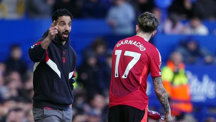 Voormalig toptalent van Manchester United (21) haalt op slinkse wijze uit naar ontslagen Ruben Amorim