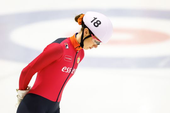 Shorttrackster Xandra Velzeboer laat indirect duidelijk blijken wat ze vindt van terugkeer Suzanne Schulting