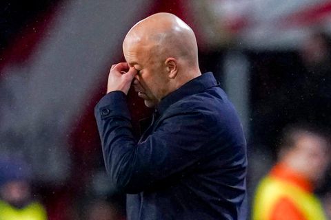 Liverpool-coach Arne Slot snapt niets van opmerkelijke regel in Engeland: 'Dat is voor mij het moeilijkste'