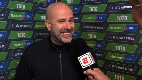 Peter Bosz baart opzien met opmerkelijk alternatief voor Luuk de Jong: 'Is dit Banana Split?'