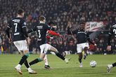 Dit schrijven de regels over hinderlijk buitenspel bij het discutabele doelpunt bij PSV - Feyenoord