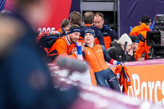 Treurig moment met schaatskampioene Joy Beune zorgt voor ontroering: 'Ze viel in zijn armen'