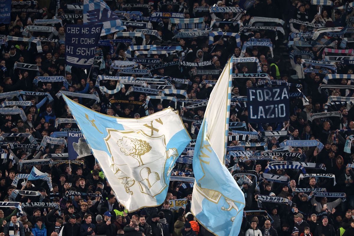 Fans Lazio zingen fascistische liedjes in bierhal waar Hitler zijn partij oprichtte
