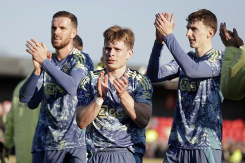 TV-gids: zo kijk je live naar Ajax - Eintracht Frankfurt in de achtste finale van de Europa League