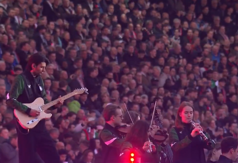 Muzikanten in De Kuip zorgen voor prachtige sfeer op 'magische' Champions League-avond Feyenoord