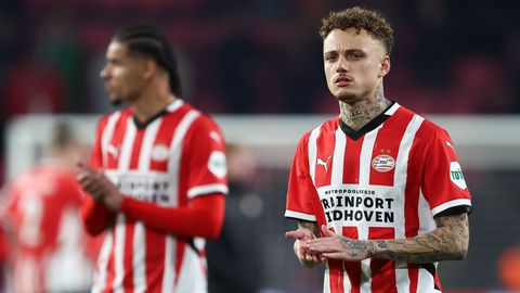 Voormalig PSV'er schrikt van zijn club: 'Ik maak me héél erg zorgen'