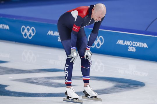 Franse topschaatser (29) zit diep in de put na enorme teleurstelling: 'Mijn wereld staat op zijn kop'