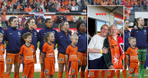 Emoties tijdens Wilhelmus: Oranje Leeuwin (19) keert na 'achterlaten' familie terug op 'eigen' grond