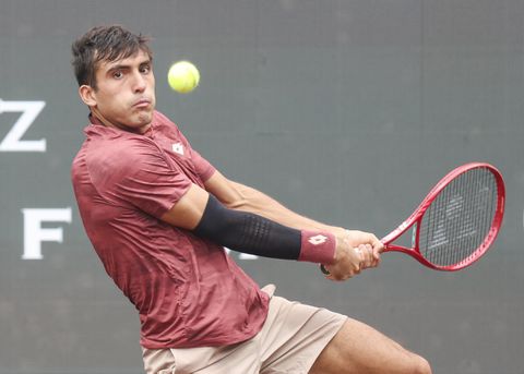 Zoon (24) van voetballegende beleeft bijzondere primeur als proftennisser